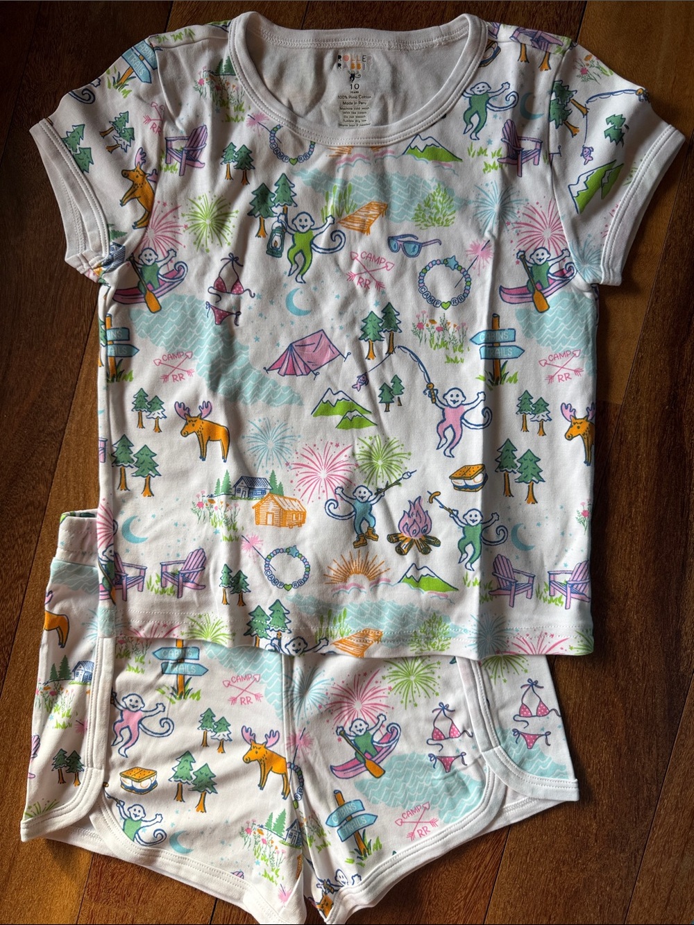 Roller rabbit Kids White Camping Print Pajama Set - Brand: Cat & Jack